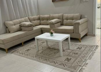 شقة بغرفتين نوم وغرفة جلوس 