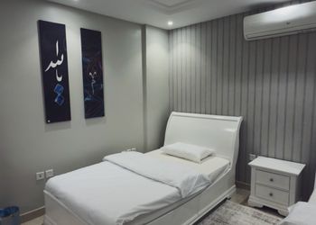 شقة بغرفة معيشة وغرفة نوم 