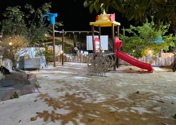 استديو بسرير ماستر وجلسة جانبية 