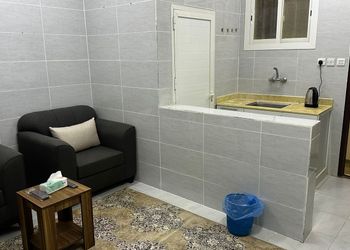 شقة بغرفة نوم وصالة 