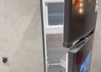 شقة بغرفتين نوم وصالة 