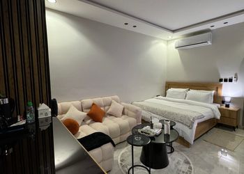استديو هادئ بسرير ماستر 