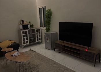 شقة بدخول ذاتي وغرفة نوم 