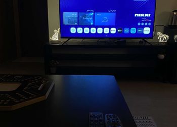 استديو بسرير ماستر وجلسه جانبيه