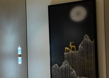 استديو بأثاث مريح وبسيط 