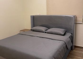 استديو هادئ بدخول ذاتي 