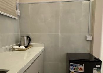 استديو هادئ بسرير ماستر