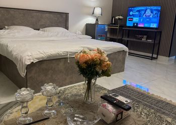 استديو هادئ بسرير ماستر 