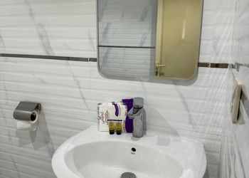 كوخ داخل مزرعة بغرفة نوم 