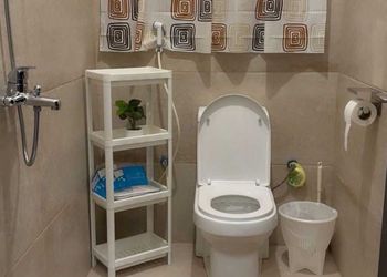 استديو بسرير ماستر وجلسة جانبية