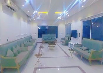 شاليه بمسطح اخضر
