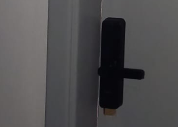 استديو هادئ بسرير ماستر 