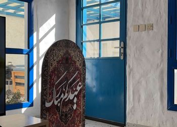 شاليه بجلسات خارجية ومسابح