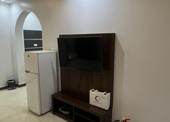 شقة بغرفتين نوم وصالة مريحه 