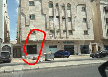 شقة بغرفة معيشة وغرفة نوم 