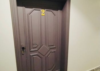 شقة بغرفتين نوم وصالة 