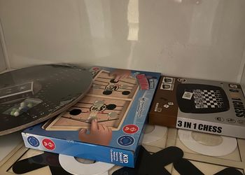 استديو بأثاث مريح وبسيط 