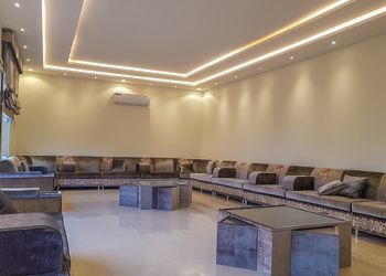 شاليه بمسطح اخضر