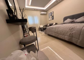 استديو هادئ بسرير ماستر 