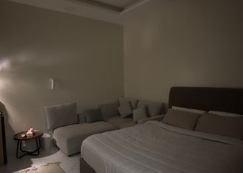 استديو بسرير ماستر ودخول ذاتي