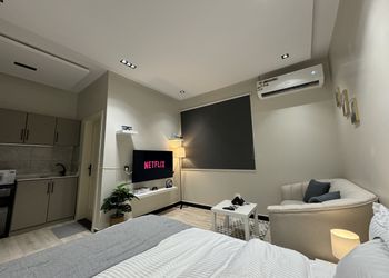 استديو بسرير ماستر ودخول ذاتي
