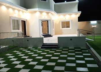 استراحة بمسبح بألعاب مائيه 