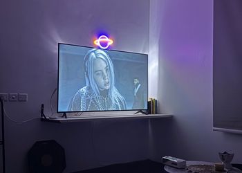 استديو بسرير فردي وجلسة جانبية
