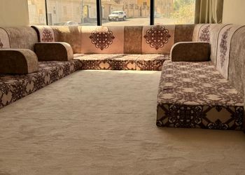 فيلا بواجهه زجاجيه ومجلس كبير