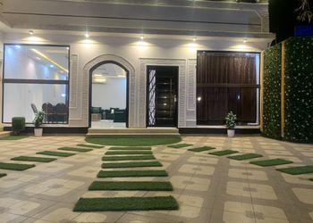 شاليه بمسطح اخضر