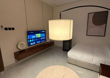 استديو بدخول ذاتي وتصميم هادئ 