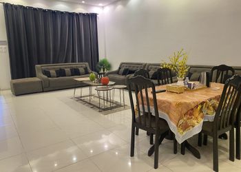 شاليه بغرفة نوم مطله على المسبح