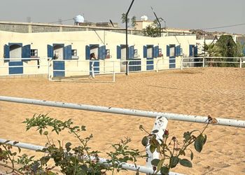 استراحة بمسطح اخضر