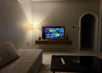 شقة بصالة وغرفة نوم