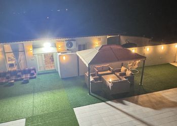 شقه مطلة على الجبال وغرفتين نوم 
