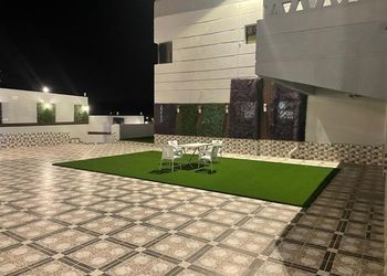 شقة بغرفتين نوم وصالة مريحة 