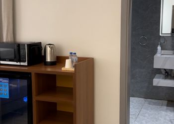 استديو بسرير ماستر وجلسة جانبية 