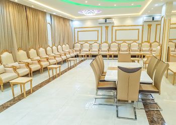 شاليه بمسطح اخضر ومجلس للمناسبات