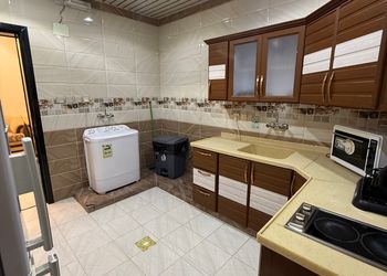 شقة بغرفتين نوم وصالة 