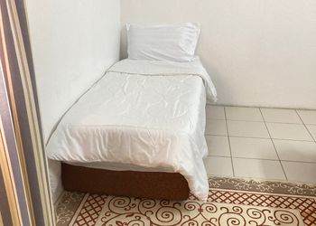 شقة بغرفة معيشة وغرفتين نوم 