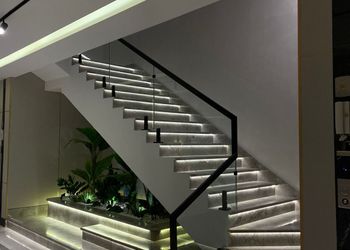 استديو بتصميم أنيق ودخول ذاتي