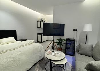 استديو بسرير ماستر ودخول ذاتي