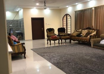 استراحة بمسطحات خضراء ومسبح 