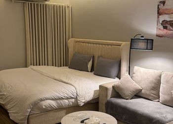 استديو بسرير ماستر