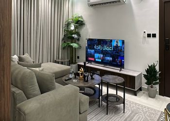 استديو بتصميم مودرن ودخول ذاتي 