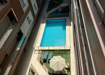 استديو استديو بسرير ماستر 