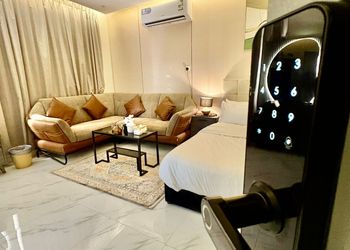 استديو بسرير ماستر ودخول ذاتي