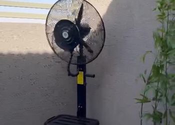 شقة بغرفة معيشة وغرفة نوم 