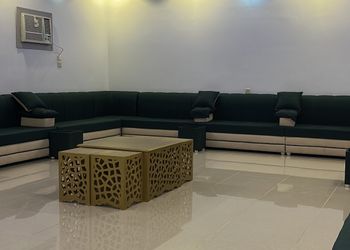 شاليه بمسبح داخلي وفناء خارجي