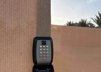وحدة بغرفة نوم وأثاث مريح 