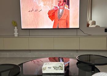 استديو هادئ بسرير ماستر